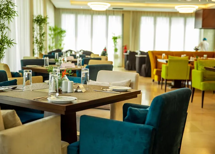 Lakowe Lakes Hotel, Golf And Country Estate By Newmark