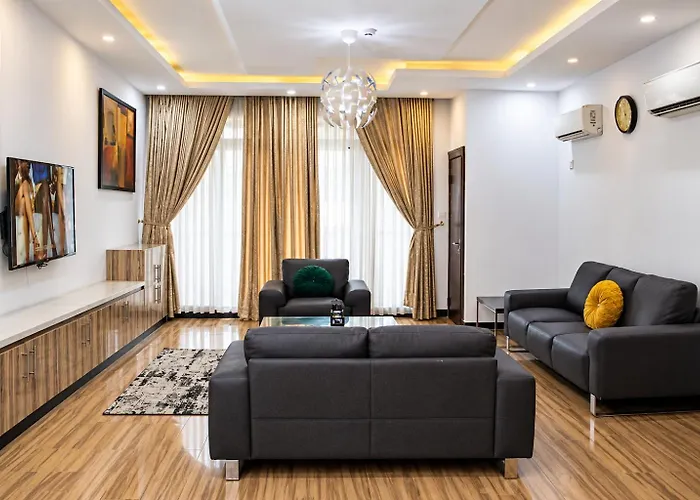Nigus House Oniru
